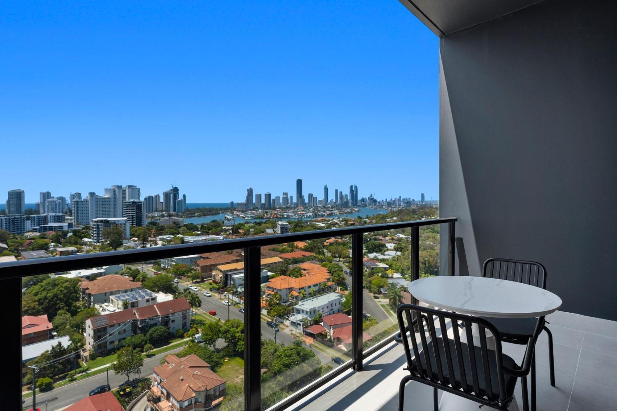Tryp By Wyndham Southport Gold Coast Hotel Apartments エクステリア 写真